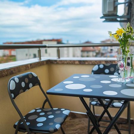 Apartament Tiana Lux Hisarea Exterior foto