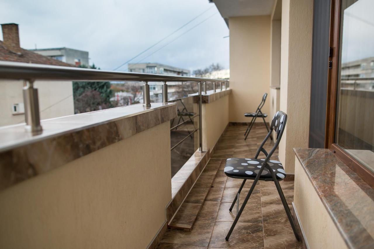 Apartament Tiana Lux Hisarea Exterior foto