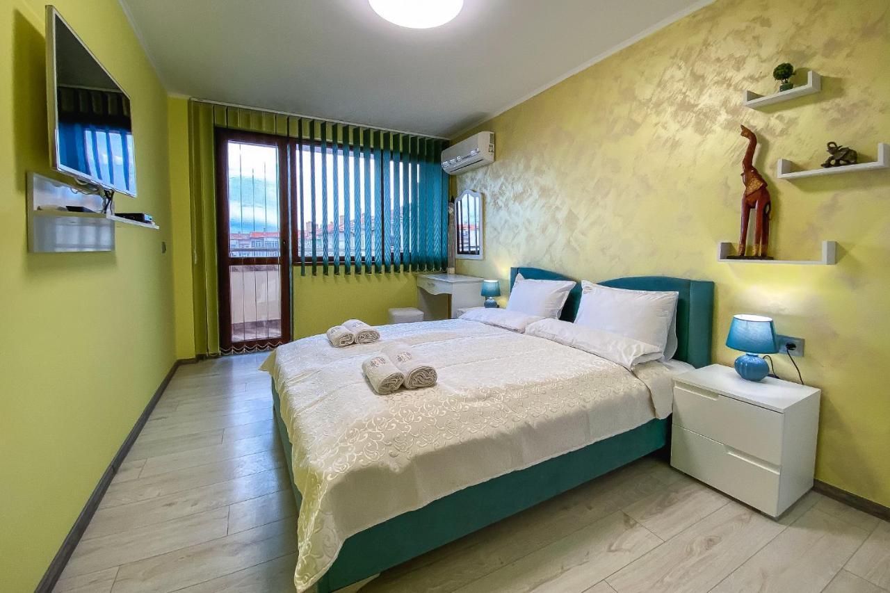 Apartament Tiana Lux Hisarea Exterior foto